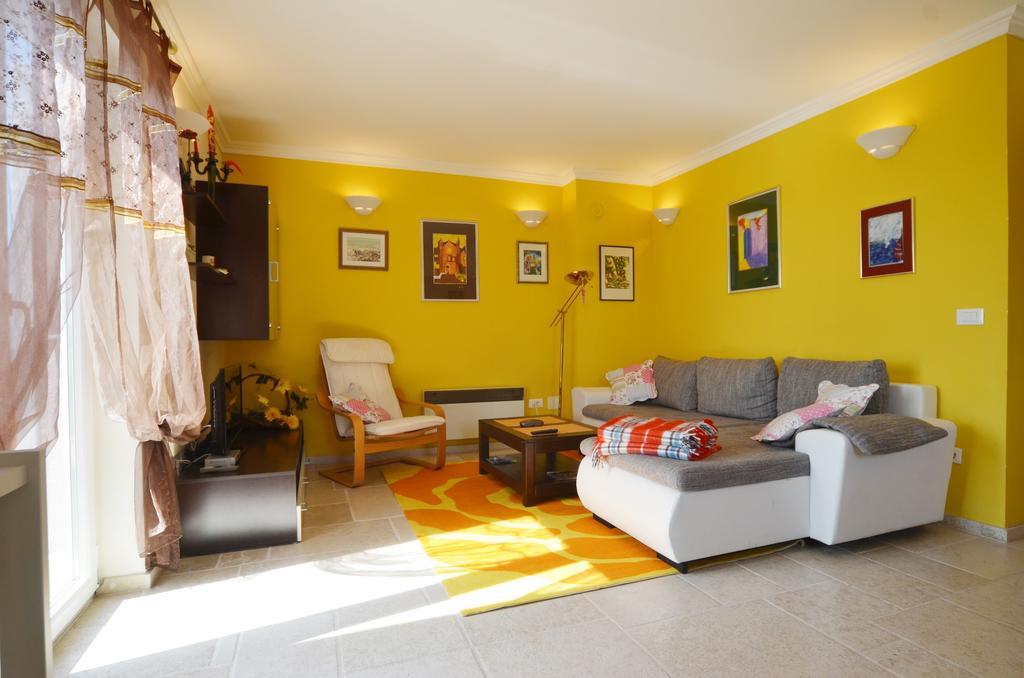 Apartment Kare Rovinj Bagian luar foto